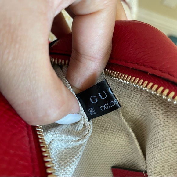 Gucci Genuine Soho GG Logo Camera Embroidered Red Pebble Leather Cross Body Bag - Picture 10 of 12